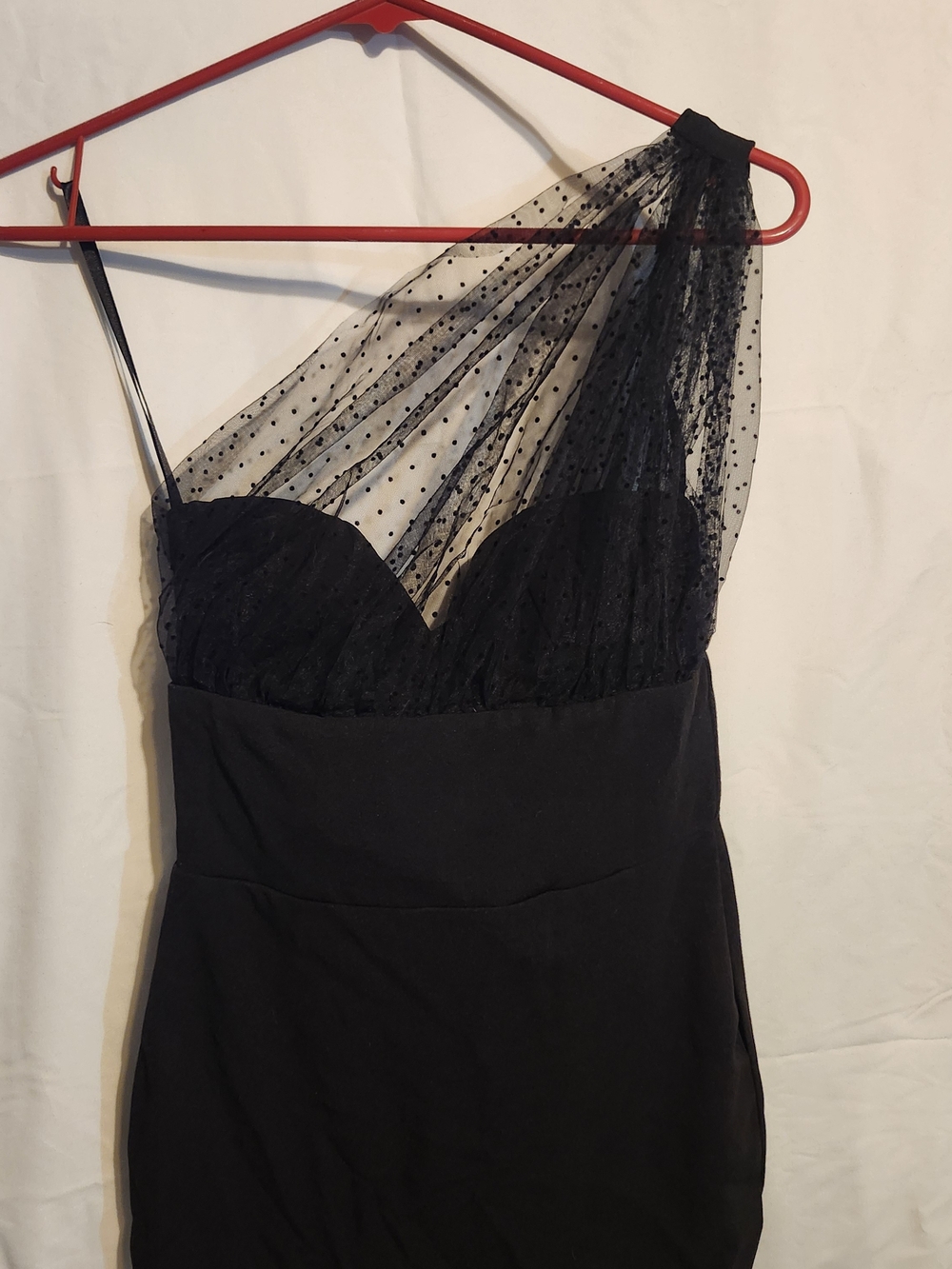 Windor Elegant Floor-Length Dress